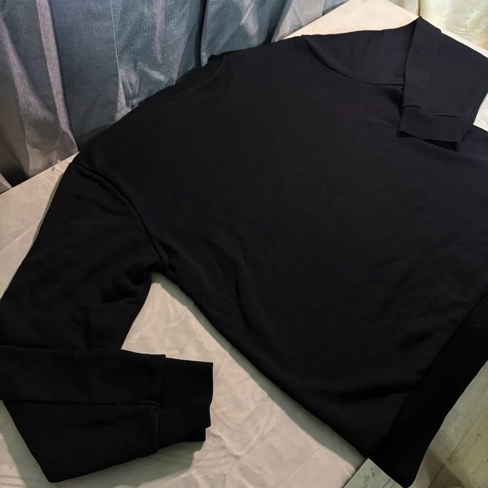 Zara Black Crew Neck Sweater